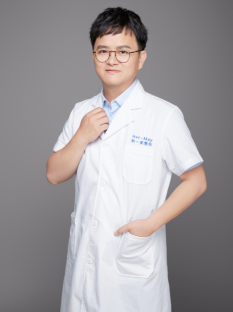 何煒華 何煒華