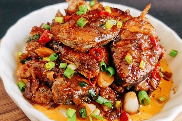 醬悶鮁魚 醬悶鮁魚