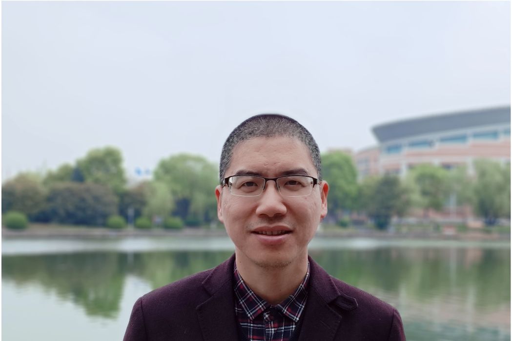 周小順 周小順