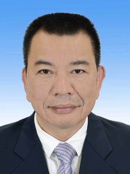 何浩文(廣東省廣州市番禺區南村鎮黨委副書記、二級調研員) 何浩文(廣東省廣州市番禺區南村鎮黨委副書記、二級調研員)