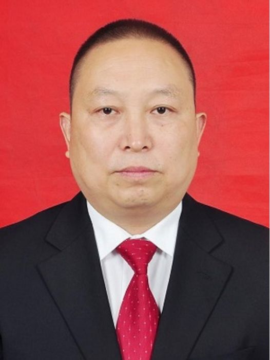 彭毅(四川省樂山市井研縣人大常委會副主任) 彭毅(四川省樂山市井研縣人大常委會副主任)