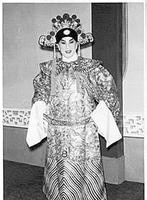 袁小田