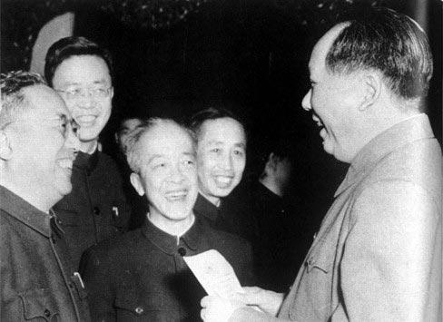 毛澤東會見童第周等科學家