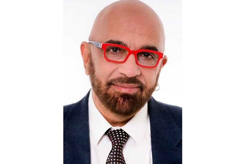 Yannis Zouganelis Yannis Zouganelis
