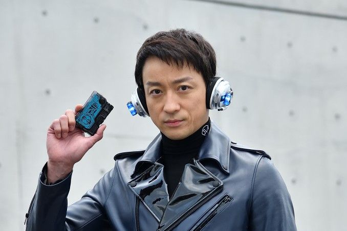 飛電其雄 飛電其雄