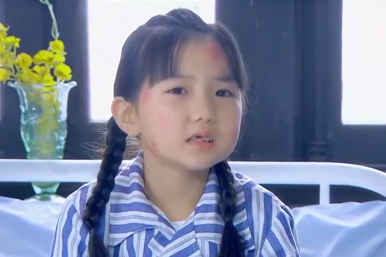 唐婷婷(年代愛情劇《淚灑女人花》中的角色) 唐婷婷(年代愛情劇《淚灑女人花》中的角色)