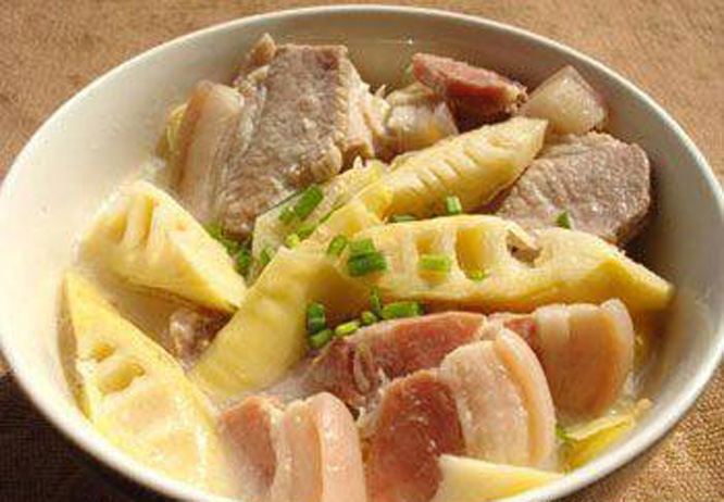 竹筍醃鮮湯