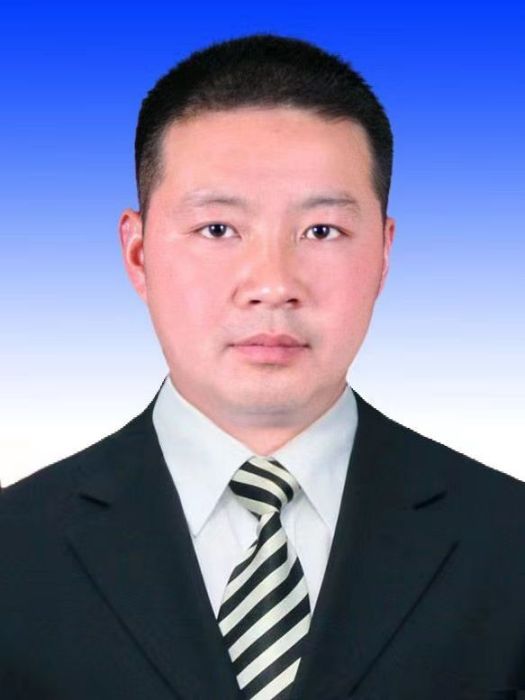 王松(四川省綿陽市遊仙區行政審批局黨組成員、審批服務中心主任) 王松(四川省綿陽市遊仙區行政審批局黨組成員、審批服務中心主任)