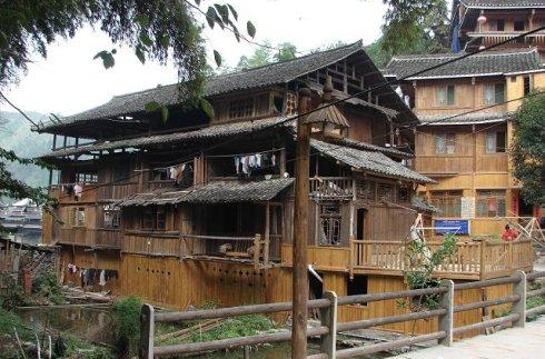 侗族民居建築