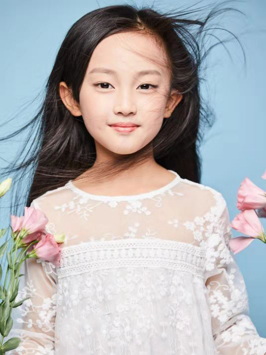 李婉菲 李婉菲