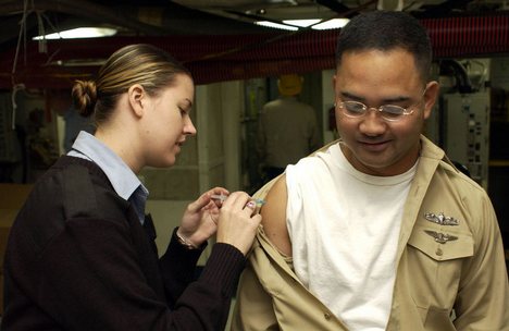 疫苗接種通常在肩膀上的三角肌上注射