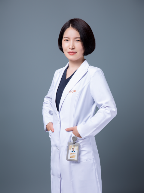陳志敏(北京豐科星范醫療美容門診部外科醫生) 陳志敏(北京豐科星范醫療美容門診部外科醫生)