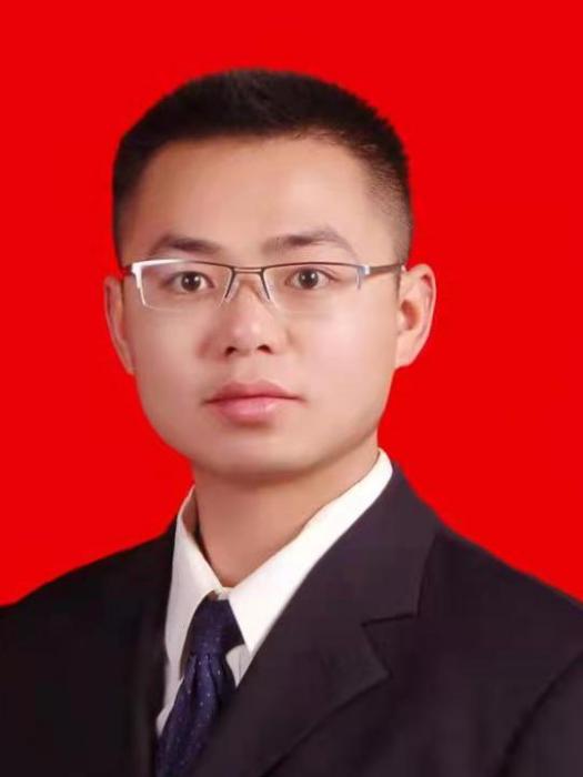 張萬勇(貴州省黔南州福泉市龍昌鎮副鎮長、長沖村黨支部書記) 張萬勇(貴州省黔南州福泉市龍昌鎮副鎮長、長沖村黨支部書記)