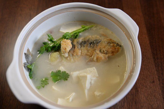 鯽魚菜花湯 鯽魚菜花湯