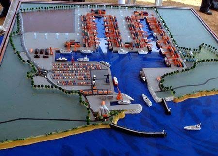 漢班托特港的建設模型