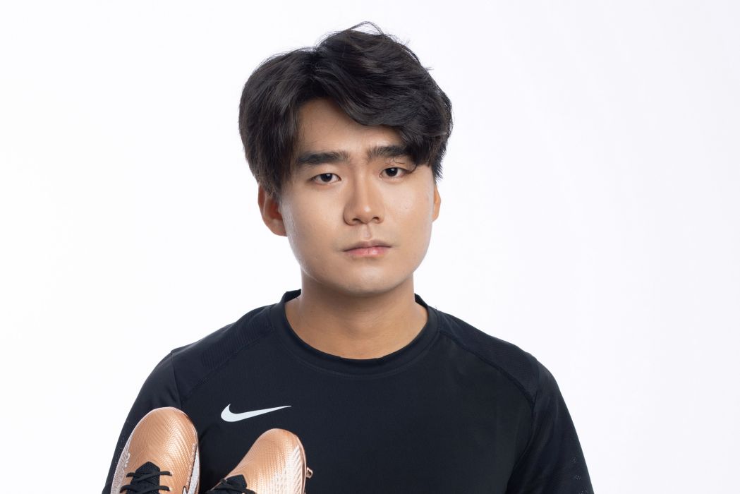 申成男 申成男