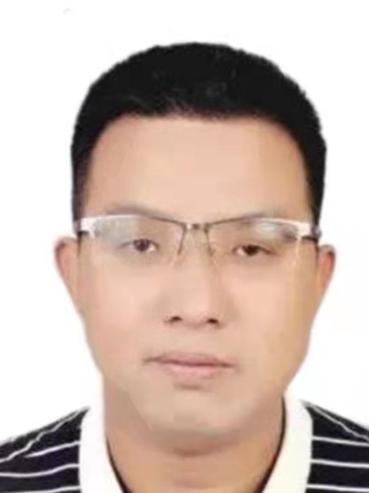 高向明(十堰市城市公交集團高技能工作站站長) 高向明(十堰市城市公交集團高技能工作站站長)
