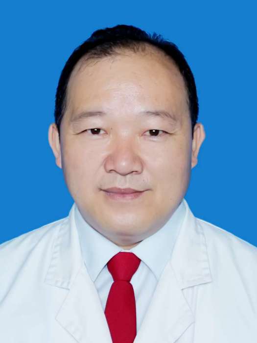 張志飛(喀什地區第二人民醫院耳鼻咽喉頭頸外科主任,主任醫師) 張志飛(喀什地區第二人民醫院耳鼻咽喉頭頸外科主任,主任醫師)