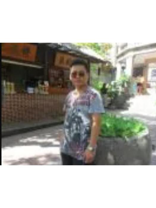 李秀鵬(在深圳市從事電子行業的人物) 李秀鵬(在深圳市從事電子行業的人物)