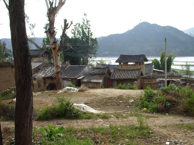 上梅廠村