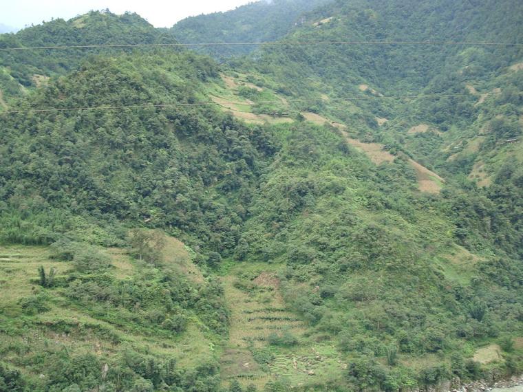 那巴朵村坡地