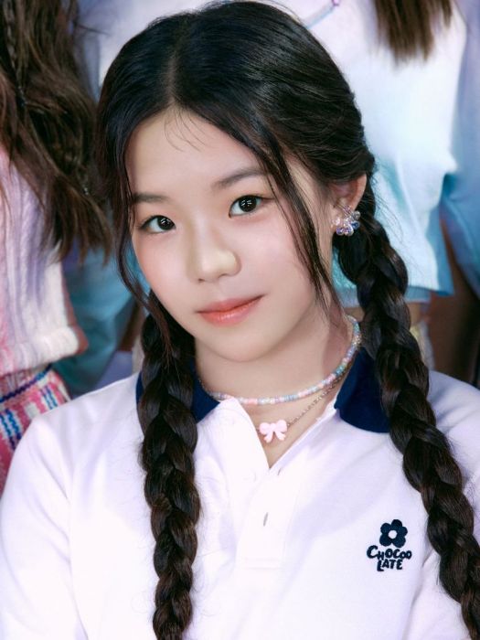 KAYLEE(女子組合VCHA成員) KAYLEE(女子組合VCHA成員)