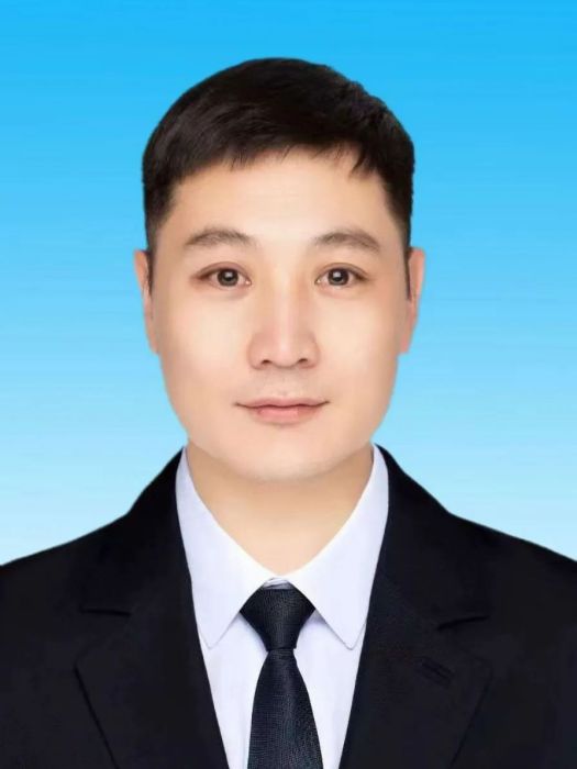 馬帥(巴彥淖爾市直屬烏蘭牧騎舞蹈演員、魔術演員,內蒙古雜技家協會第六屆主席團副主席) 馬帥(巴彥淖爾市直屬烏蘭牧騎舞蹈演員、魔術演員,內蒙古雜技家協會第六屆主席團副主席)