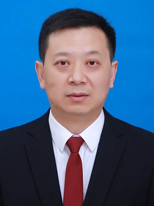 譚家龍(湖北省宜昌市夷陵區衛生健康局黨組成員、副局長) 譚家龍(湖北省宜昌市夷陵區衛生健康局黨組成員、副局長)