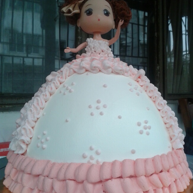 芭比裙舞蛋糕