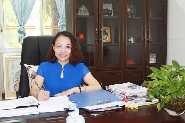 朱冰(廣東省電子商務技師學院副校長) 朱冰(廣東省電子商務技師學院副校長)