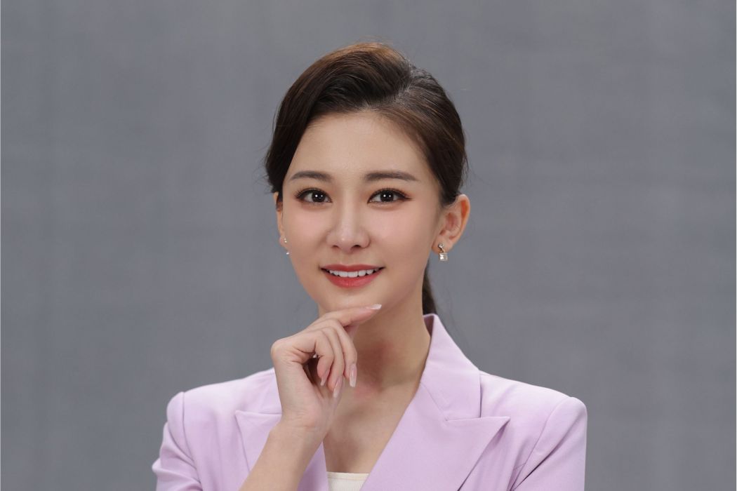 徐藝菲(北京廣播電視台節目女主持人) 徐藝菲(北京廣播電視台節目女主持人)