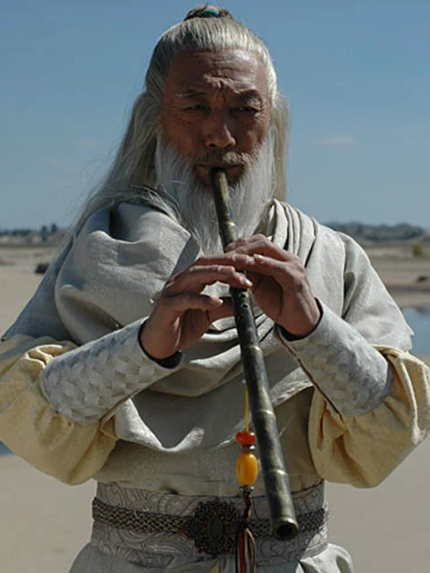 郭白雲(武俠劇《馬鳴風蕭蕭》中白馬門掌門,寇英傑的師傅) 郭白雲(武俠劇《馬鳴風蕭蕭》中白馬門掌門,寇英傑的師傅)