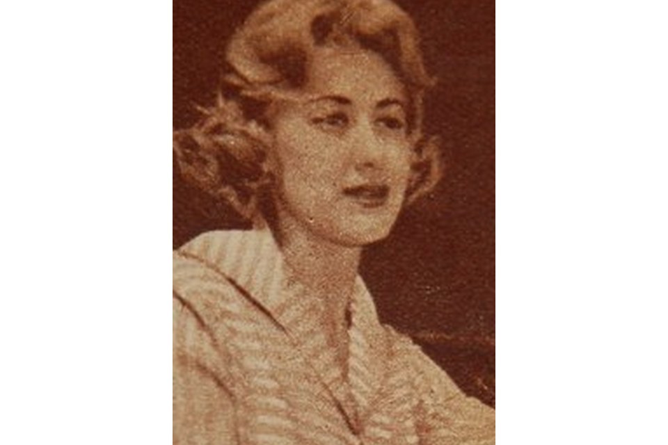 Józsa Hacser Józsa Hacser
