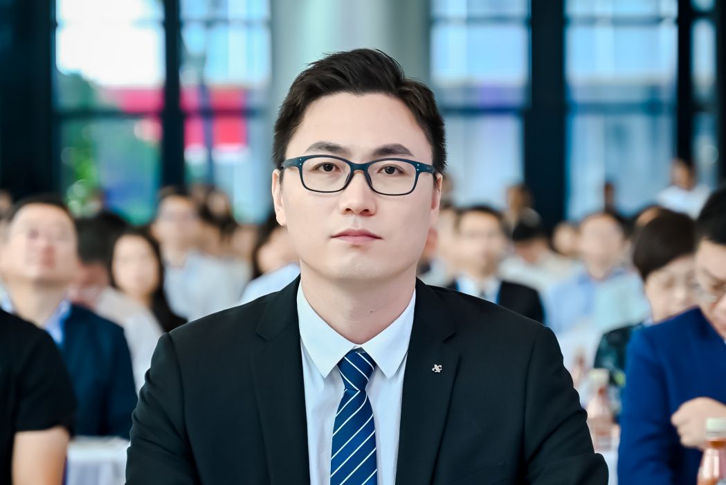 鈕世輝 鈕世輝