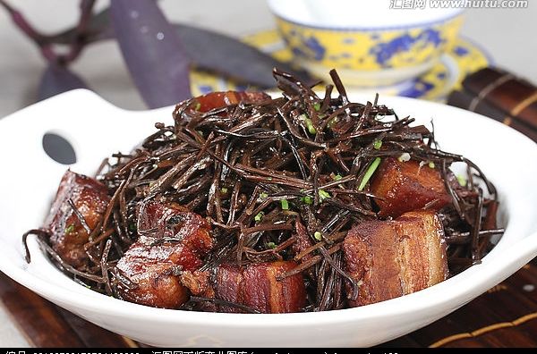 乾蕨菜燜肉 乾蕨菜燜肉