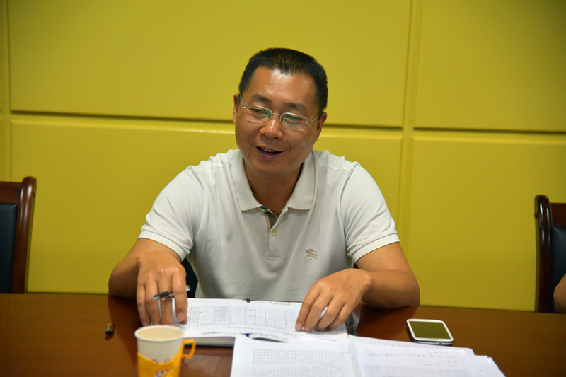 韓衛東(欽州市中級人民法院黨組成員、執行局局長) 韓衛東(欽州市中級人民法院黨組成員、執行局局長)