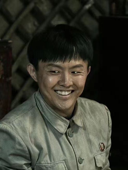 周偉(年代民族劇《父親的草原母親的河》中的角色)