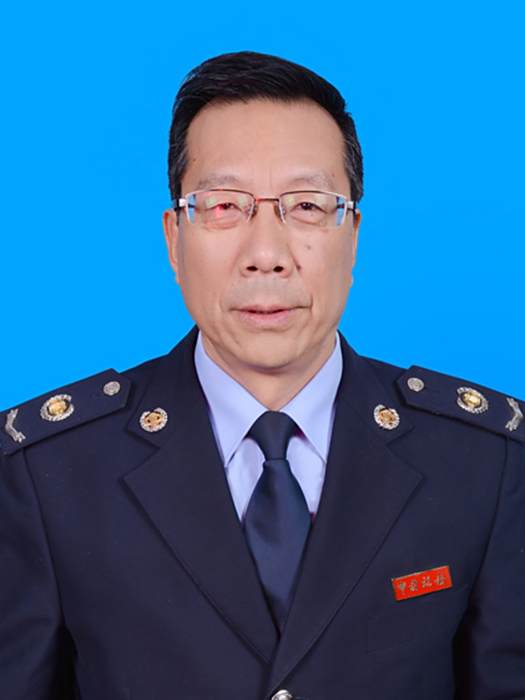 張正安(甘肅省武威市稅務局黨委委員、總會計師) 張正安(甘肅省武威市稅務局黨委委員、總會計師)