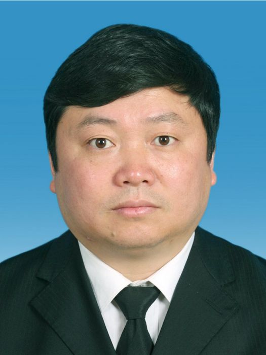 李建昌(四川省都江堰市城鄉規劃編研中心主任) 李建昌(四川省都江堰市城鄉規劃編研中心主任)