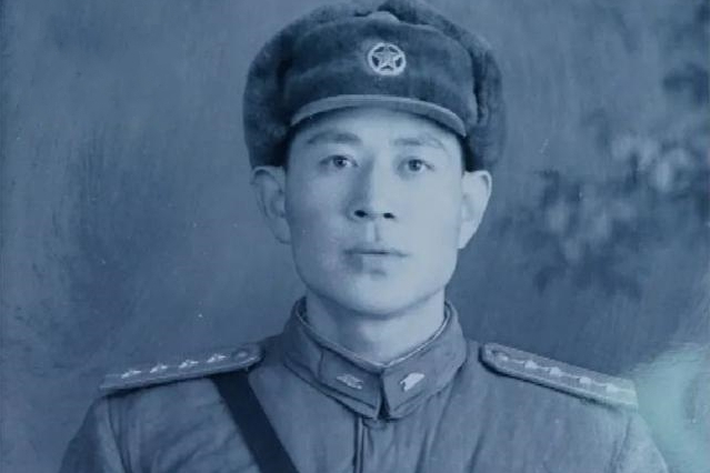 李昌言(原中國人民志願軍第27軍80師239團2營4連連長) 李昌言(原中國人民志願軍第27軍80師239團2營4連連長)