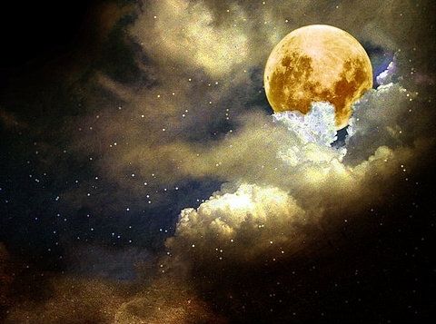 飄過月亮的雲