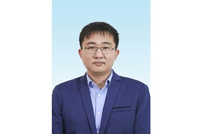 劉保雙