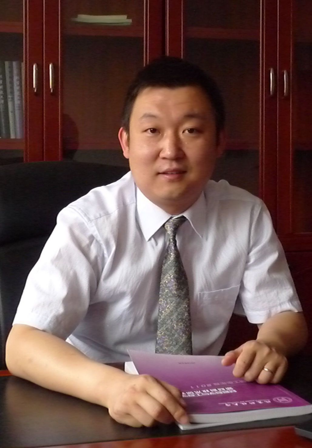 王魯寧(北京科技大學教授)