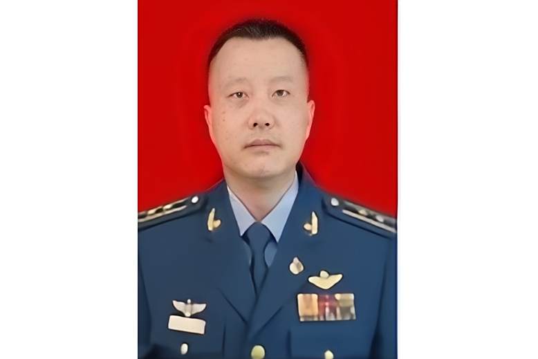 金達逸 金達逸