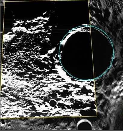 探測器傳送回來的照片可見隕石坑附近有冰。