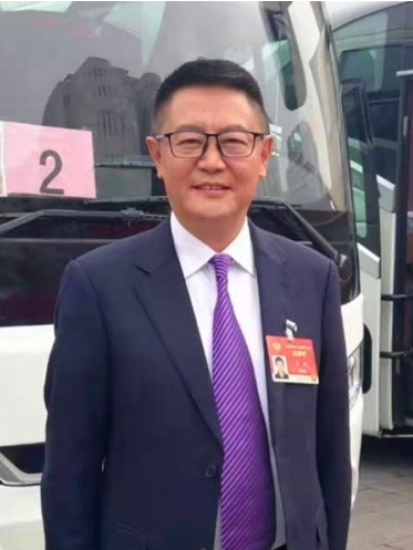 張驍(第十四屆全國政協委員,西藏天極稅務師事務所有限公司董事長) 張驍(第十四屆全國政協委員,西藏天極稅務師事務所有限公司董事長)