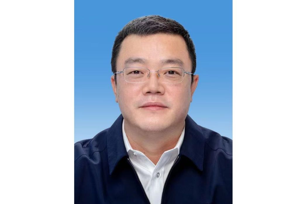 呂洋(吉林省遼源市人民政府黨組成員、副市長,市委政法委員會副書記(兼),市公安局黨委書記、局長、督察長) 呂洋(吉林省遼源市人民政府黨組成員、副市長,市委政法委員會副書記(兼),市公安局黨委書記、局長、督察長)