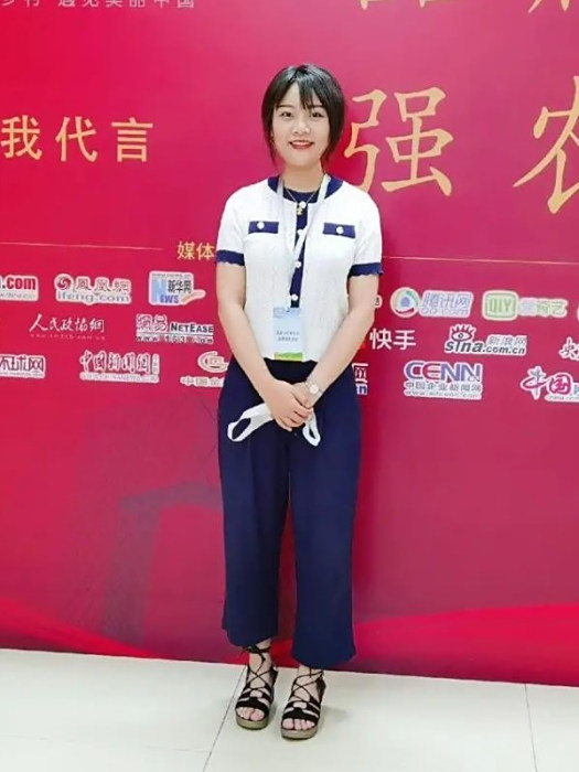 杜丹(山東省德州市寧津縣司法局一級科員，杜集鎮閆莊村黨支部書記)