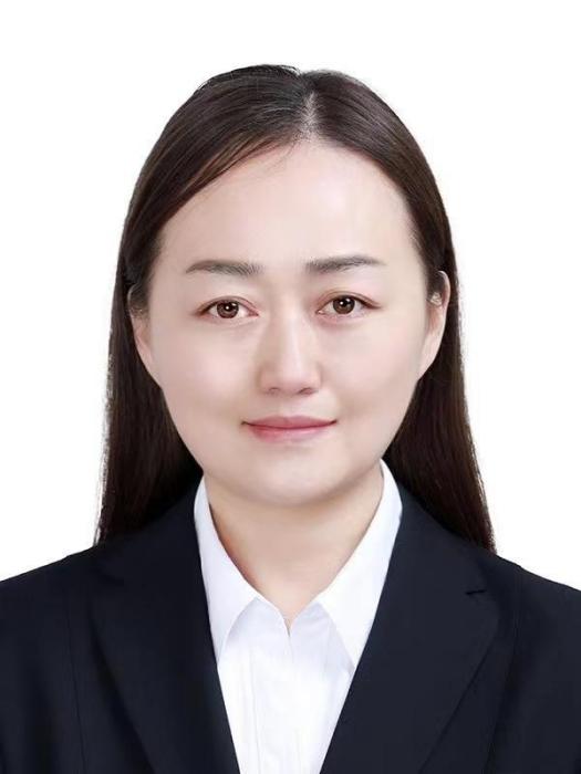 張艷(雲南省昆明市晉寧區文學藝術界聯合會專職副主席) 張艷(雲南省昆明市晉寧區文學藝術界聯合會專職副主席)