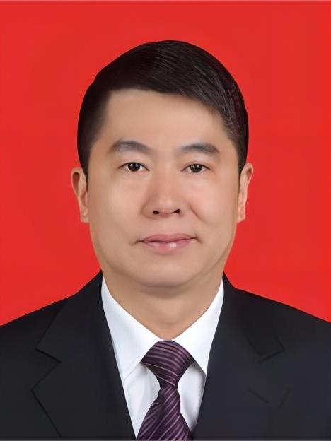 李曉勇(廣西壯族自治區黨委教育工委專職副書記) 李曉勇(廣西壯族自治區黨委教育工委專職副書記)